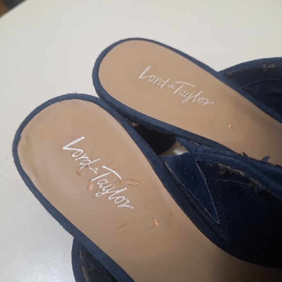Lord & Taylor Pearl Trim Round Block Heal Nave Blue Suede Mules Size 9 - Picture 12 of 12
